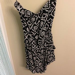 Strapless romper